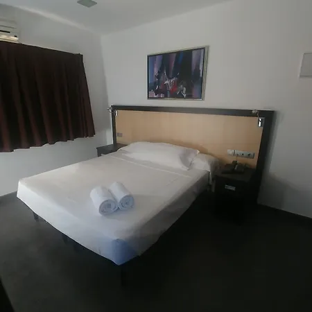 170 Hotel 2*