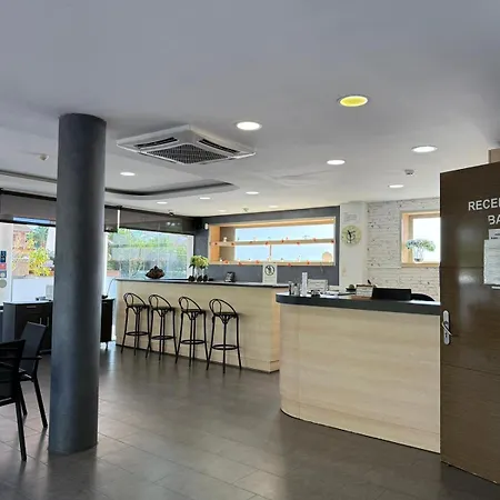 Otel 170 2*