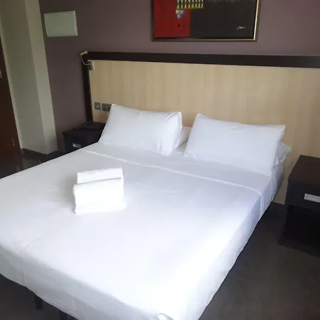 170 Hotel 2*