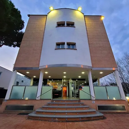 170 Hotel