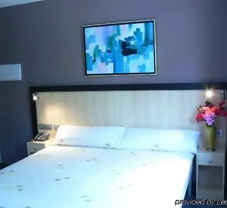 Hotel 170 Castelldefels