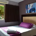 Hotel 170 2*