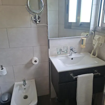 170 Szálloda